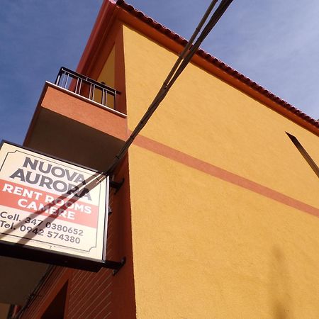 Nuova Aurora Rent Rooms Roccalumera Dış mekan fotoğraf