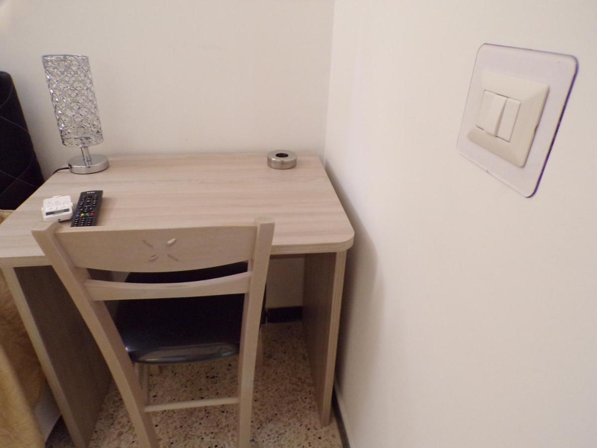 Nuova Aurora Rent Rooms Roccalumera Dış mekan fotoğraf