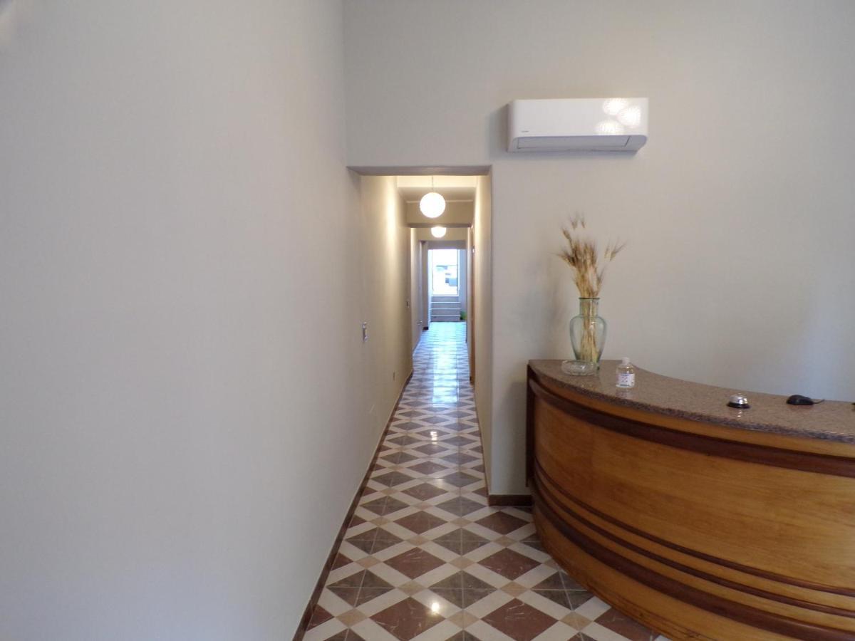 Nuova Aurora Rent Rooms Roccalumera Dış mekan fotoğraf