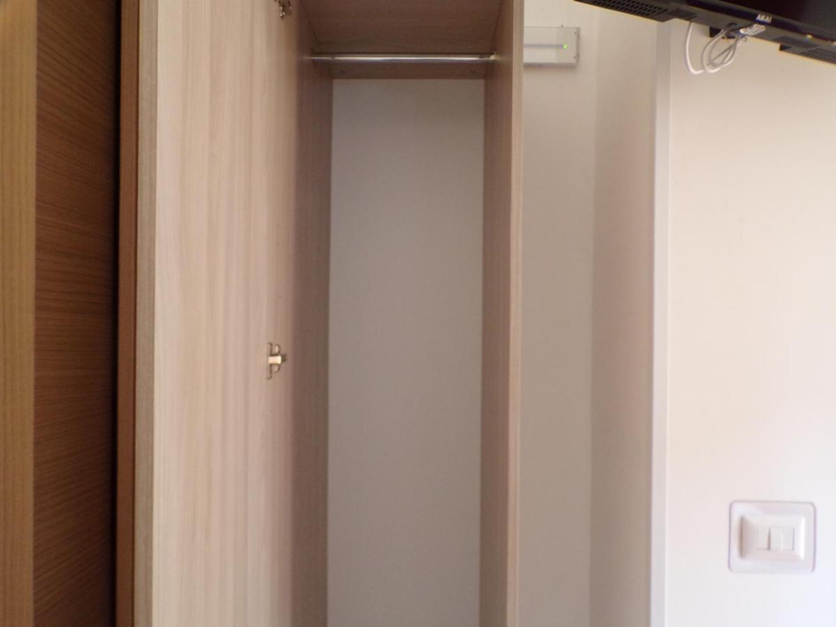 Nuova Aurora Rent Rooms Roccalumera Dış mekan fotoğraf