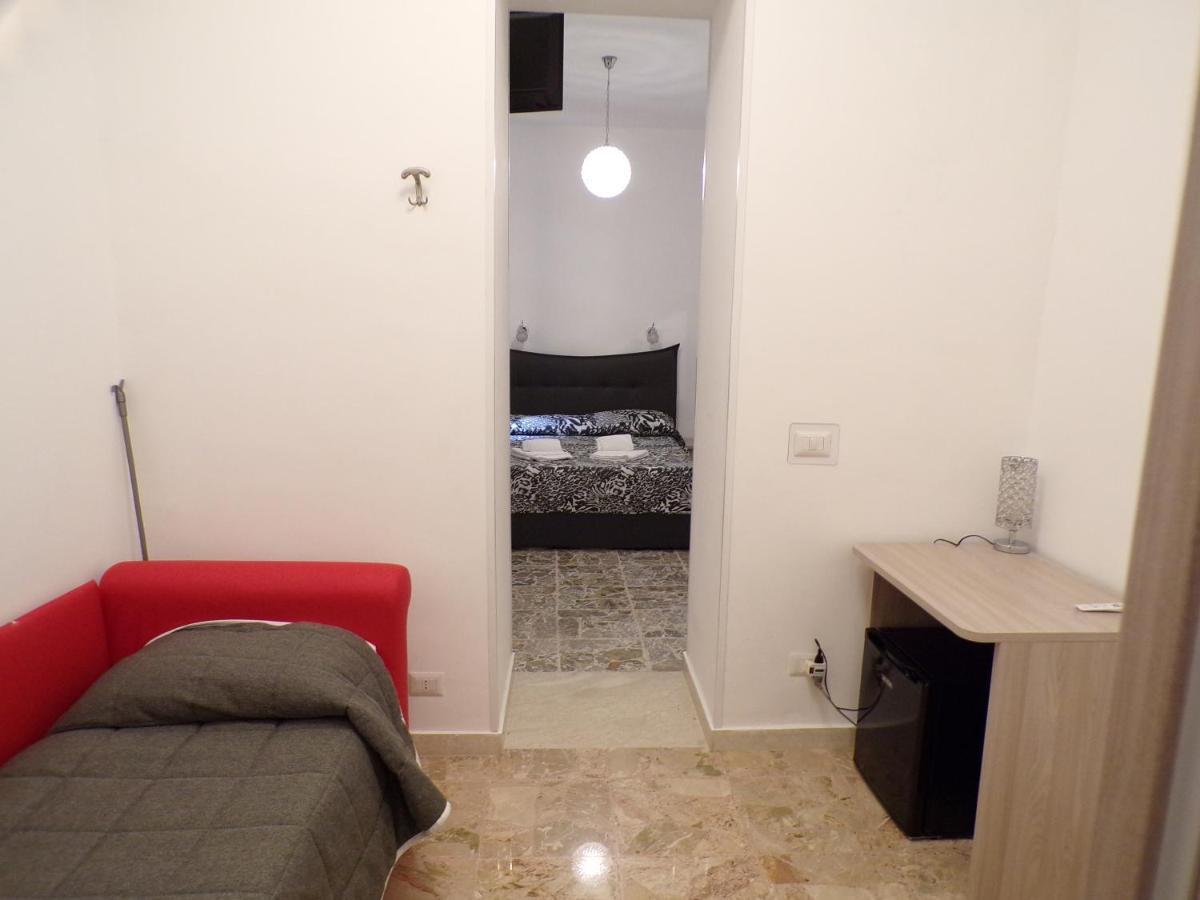 Nuova Aurora Rent Rooms Roccalumera Dış mekan fotoğraf